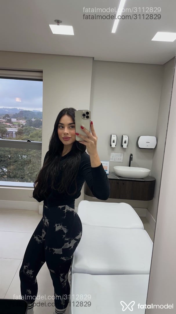 Acompanhante mulher morena (o) de olhos castanhos em Curitiba - Marjorie Lopes