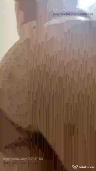 Acompanhante mulher com cabelo castanho de olhos castanhos - Luana