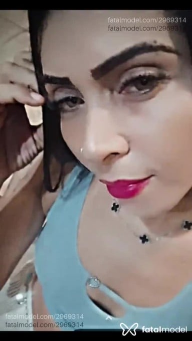 Acompanhante mulher com cabelo castanho de olhos castanhos em Presidente Dutra Acompanhante mulher com cabelo castanho de olhos castanhos em Presidente Dutra - Joyce