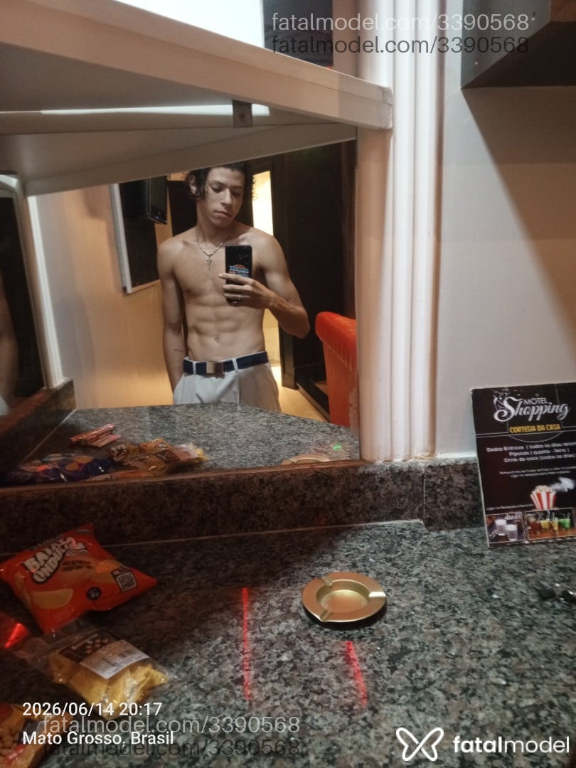 Acompanhante homem morena (o) de olhos castanhos em Várzea Grande - Marcos