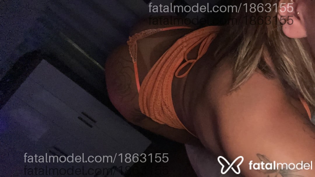 Acompanhante mulher trans com cabelo castanho de olhos castanhos em Cuiabá - Bella