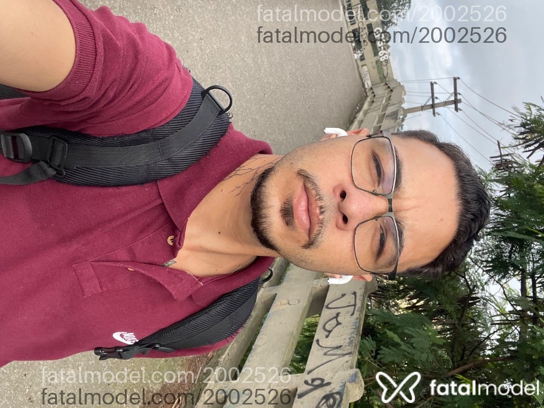 Acompanhante homem morena (o) de olhos castanhos em Cotia - Kabzo