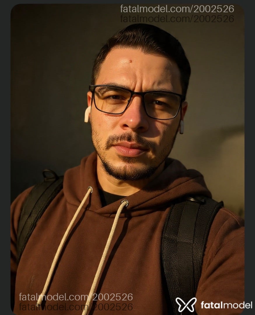 Acompanhante homem morena (o) de olhos castanhos em Cotia - Kabzo