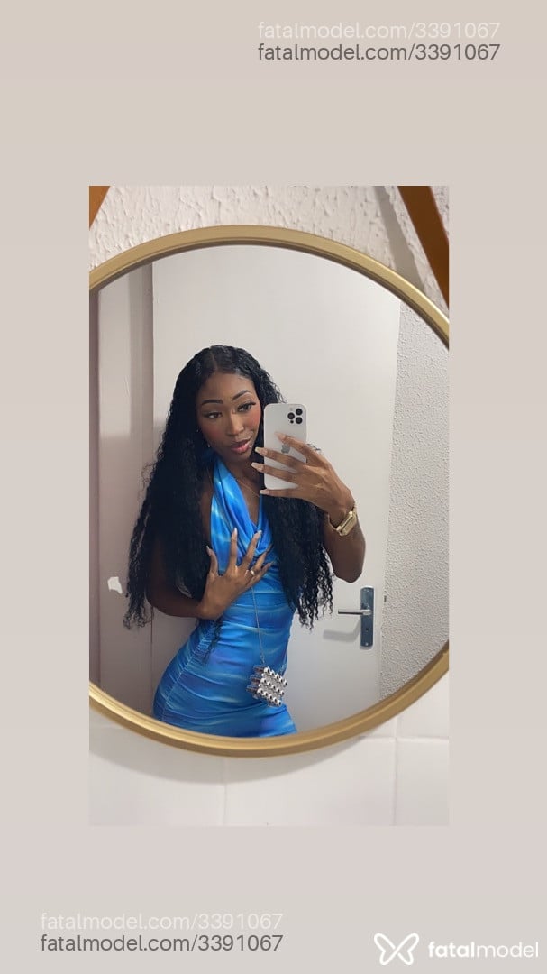 Acompanhante mulher com cabelo castanho de olhos castanhos em Petrópolis - Rebeca