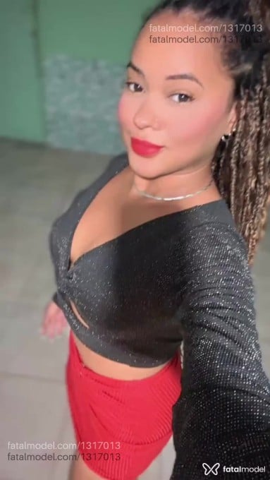 Acompanhante mulher com cabelo castanho de olhos castanhos em Aparecida de Goiânia Acompanhante mulher com cabelo castanho de olhos castanhos em Aparecida de Goiânia - Safira Miller