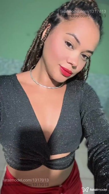 Acompanhante mulher com cabelo castanho de olhos castanhos em Aparecida de Goiânia Acompanhante mulher com cabelo castanho de olhos castanhos em Aparecida de Goiânia - Safira Miller