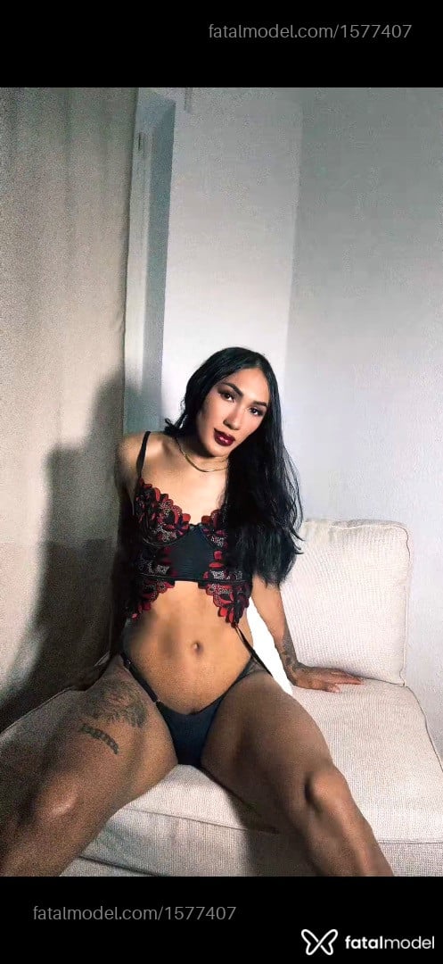 Acompanhante mulher trans com cabelo castanho de olhos castanhos em Petrópolis - Bruna Tavares