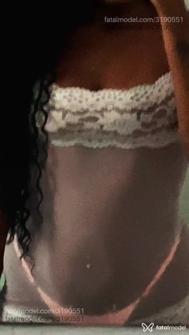 Acompanhante mulher morena (o) de olhos pretos em Campos dos Goytacazes Acompanhante mulher morena (o) de olhos pretos em Campos dos Goytacazes - Nathyzinha
