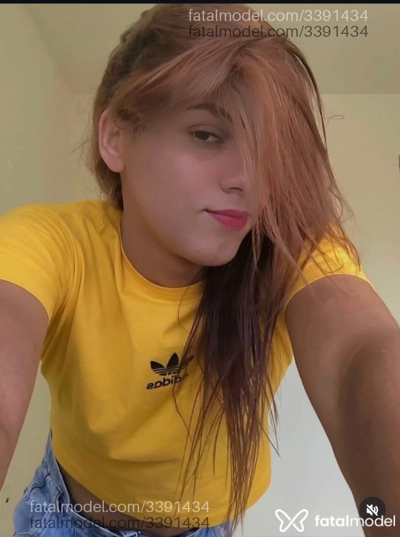 Acompanhante mulher trans ruiva (o) de olhos castanhos em Linhares - Thesca