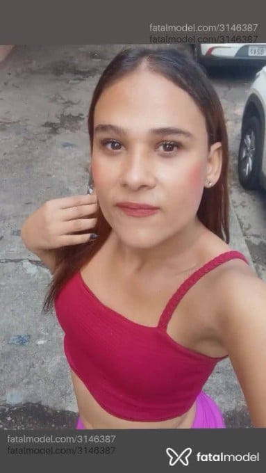 Acompanhante mulher trans com cabelo castanho de olhos castanhos em Belo Horizonte Acompanhante mulher trans com cabelo castanho de olhos castanhos em Belo Horizonte - Sabrina