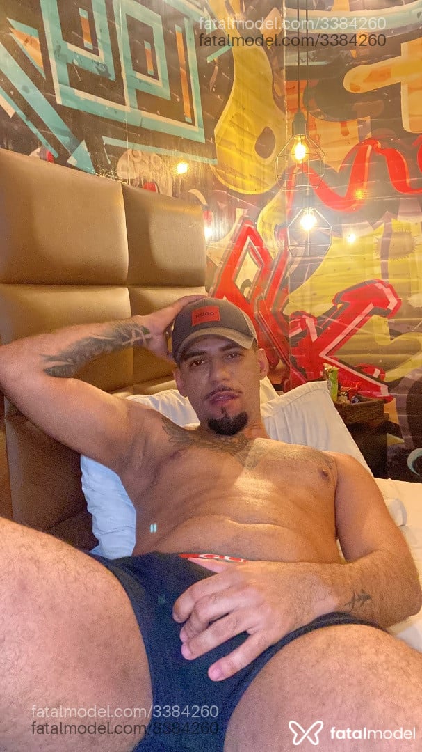 Acompanhante homem morena (o) de olhos castanhos em São Paulo - Jean