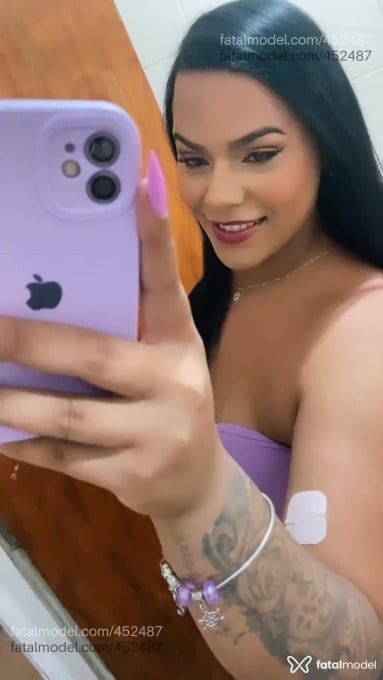 Acompanhante travesti morena (o) de olhos mel em Maringá Acompanhante travesti morena (o) de olhos mel em Maringá - Brumete