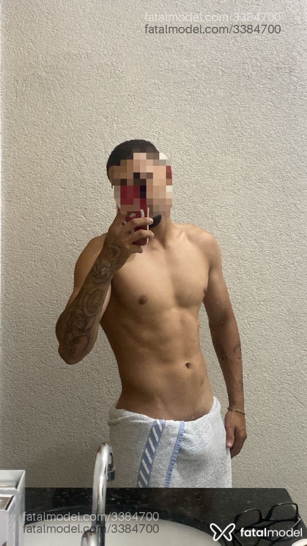 Acompanhante homem com cabelo castanho de olhos castanhos em Itapira Acompanhante homem com cabelo castanho de olhos castanhos em Itapira - Pedro Henrique