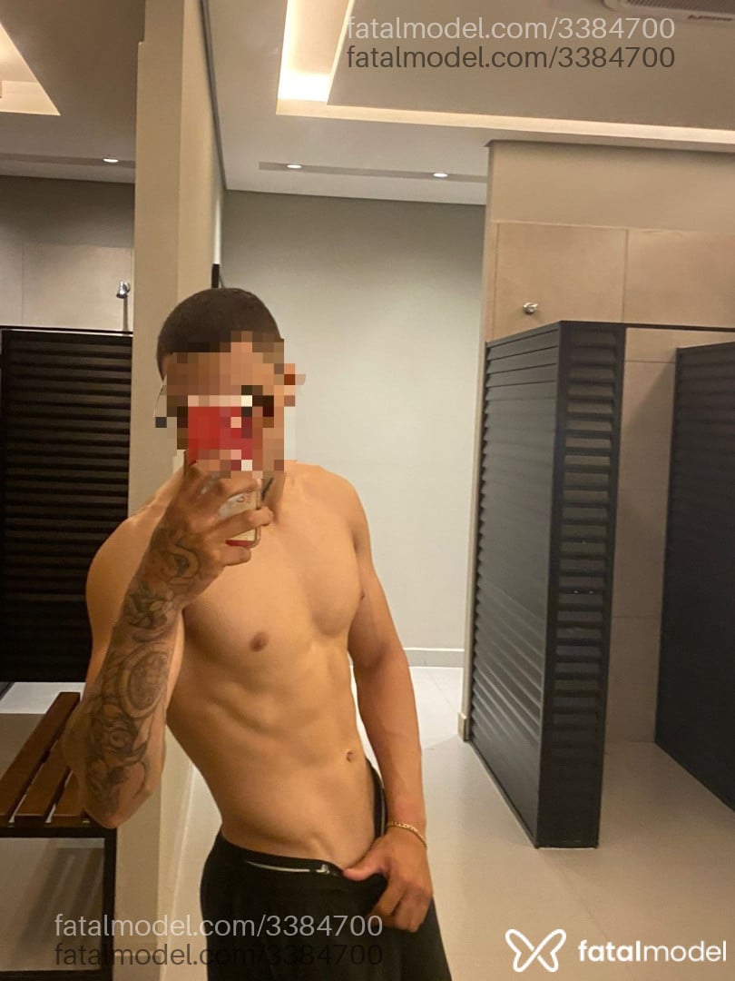 Acompanhante homem com cabelo castanho de olhos castanhos em Itapira - Pedro Henrique