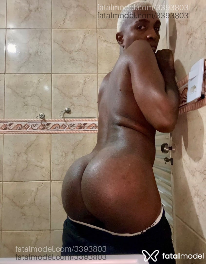 Acompanhante homem com cabelo castanho de olhos pretos em São João de Meriti Acompanhante homem com cabelo castanho de olhos pretos em São João de Meriti - Wellington Santos