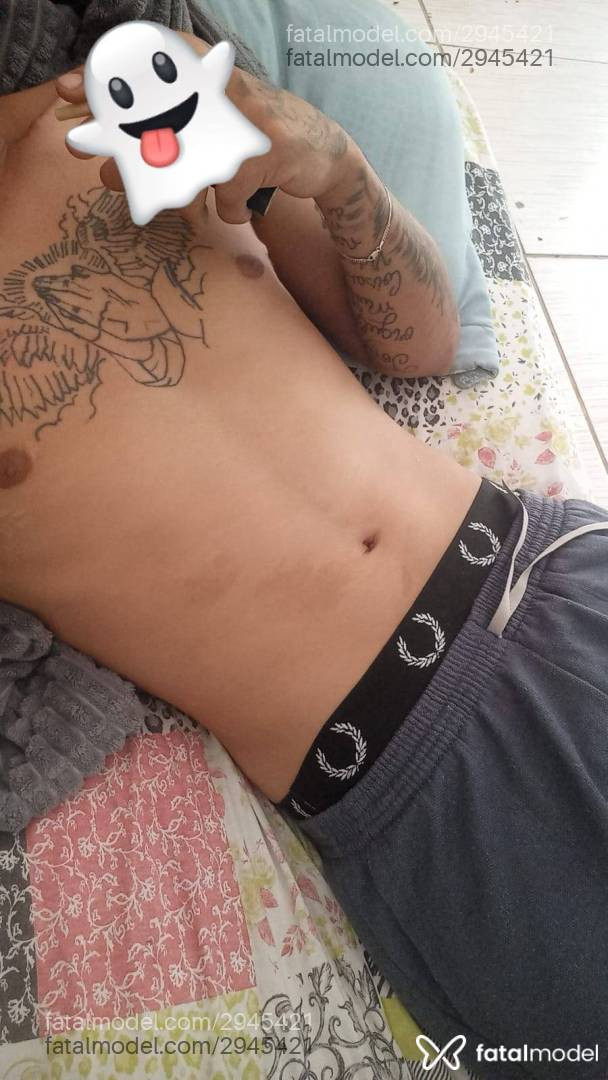 Acompanhante homem com cabelo castanho de olhos castanhos em Campinas - Gustavo