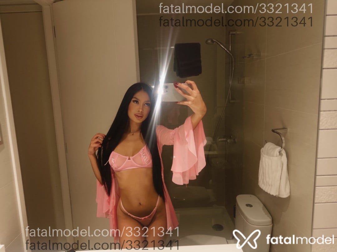 Acompanhante mulher morena (o) de olhos castanhos - Alicia Mendes Acompanhante mulher morena (o) de olhos castanhos - Alicia Mendes