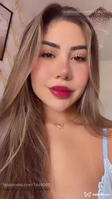 Acompanhante mulher loira (o) de olhos mel em São Paulo - Bela