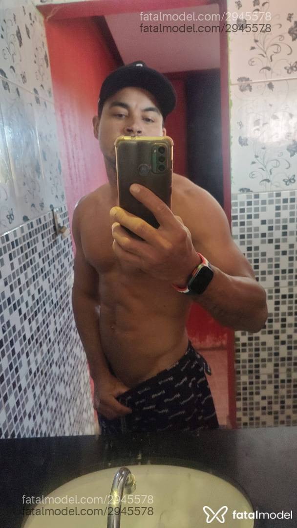 Acompanhante homem morena (o) de olhos castanhos - Wellington