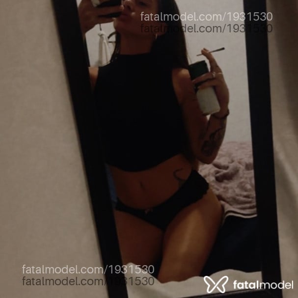 Acompanhante mulher loira (o) de olhos mel em Porto Seguro - Ariel