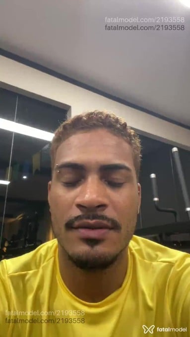 Acompanhante homem com cabelo castanho de olhos castanhos em Vitória da Conquista Acompanhante homem com cabelo castanho de olhos castanhos em Vitória da Conquista - Preto Raro
