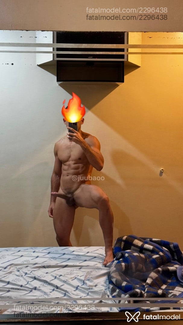 Acompanhante homem morena (o) de olhos castanhos em São Paulo - Juubaoo