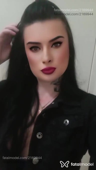 Acompanhante mulher morena (o) de olhos castanhos em Santiago Acompanhante mulher morena (o) de olhos castanhos em Santiago - Franci Alves