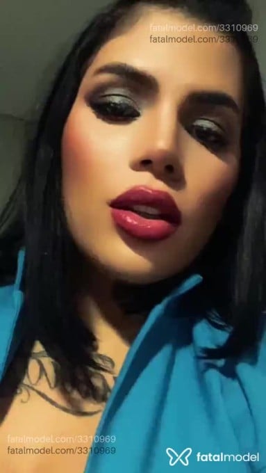 Acompanhante mulher morena (o) de olhos castanhos - Mina Silva Acompanhante mulher morena (o) de olhos castanhos - Mina Silva
