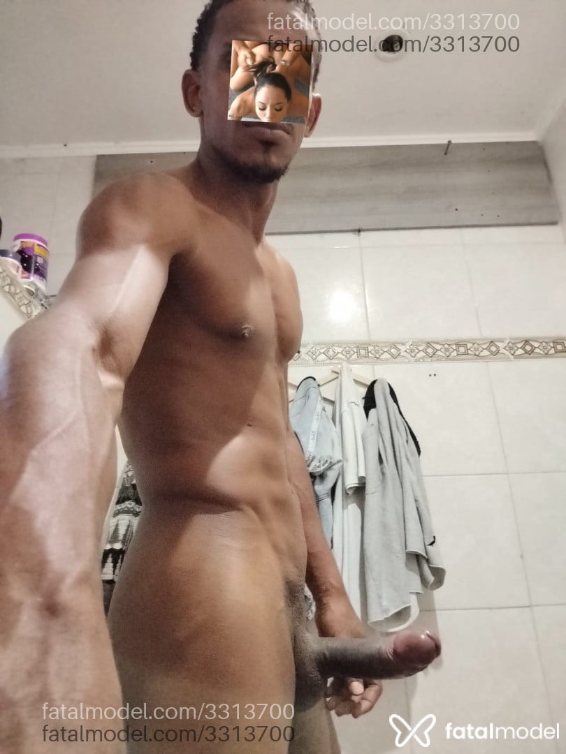 Acompanhante homem morena (o) de olhos pretos em Rio de Janeiro - Jhonatan