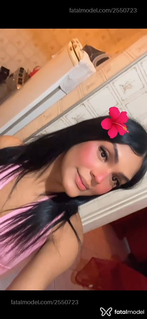 Acompanhante mulher trans morena (o) de olhos castanhos - Penelopy Dias Acompanhante mulher trans morena (o) de olhos castanhos - Penelopy Dias
