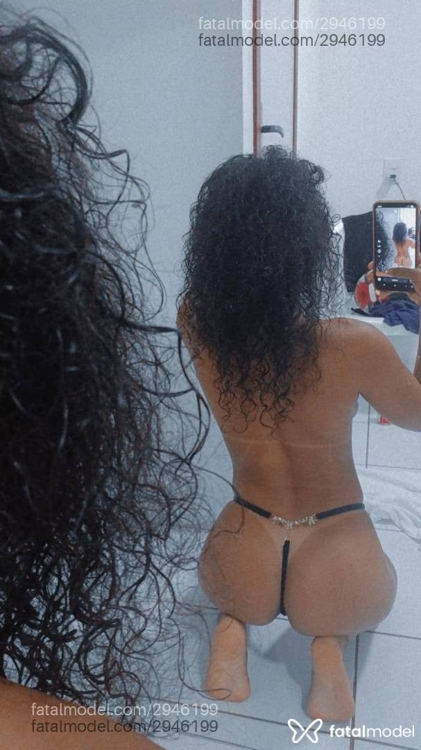 Acompanhante mulher morena (o) de olhos pretos - Josy