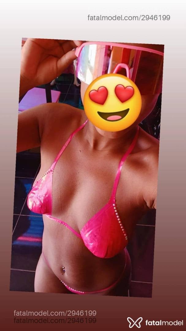 Acompanhante mulher morena (o) de olhos pretos - Josy