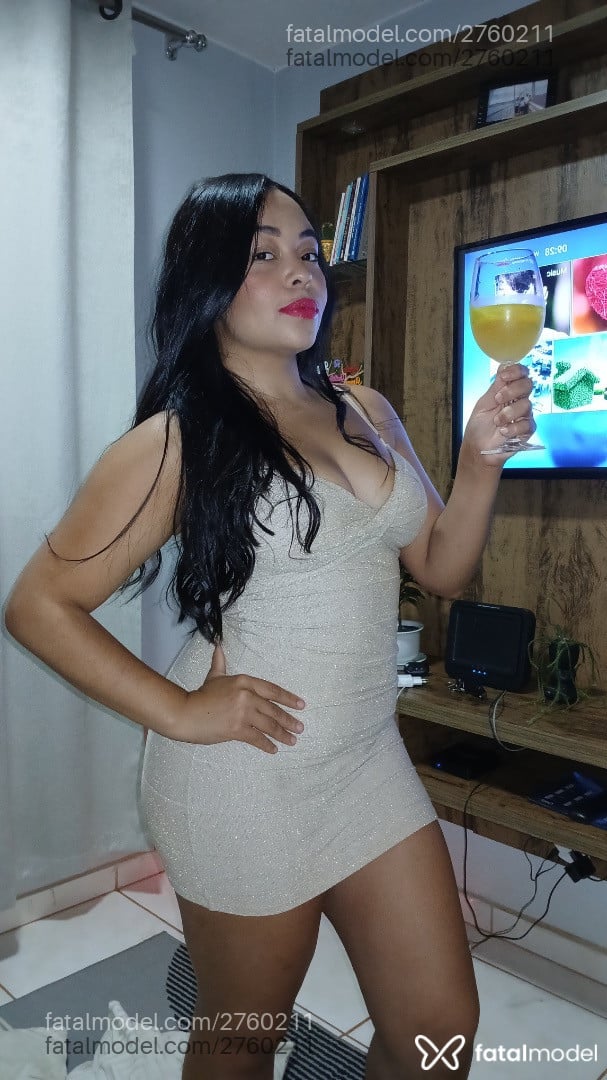 Acompanhante mulher morena (o) de olhos castanhos em Valparaíso de Goiás Acompanhante mulher morena (o) de olhos castanhos em Valparaíso de Goiás - Peneloppe