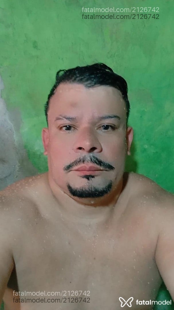 Acompanhante homem com cabelo castanho de olhos pretos em Andradina - Viera