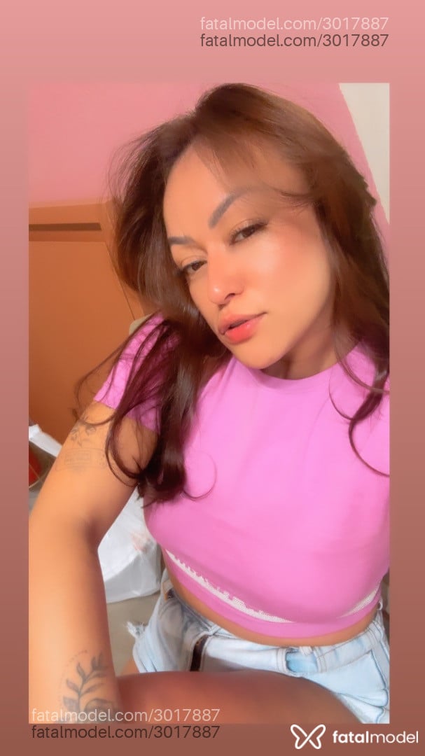 Acompanhante mulher com cabelo castanho de olhos castanhos - Polly Acompanhante mulher com cabelo castanho de olhos castanhos - Polly