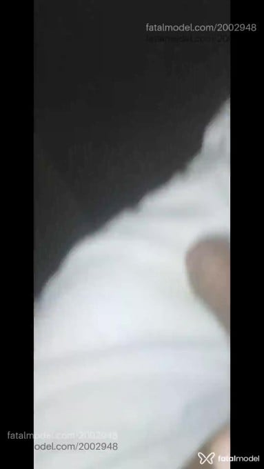 Acompanhante homem com cabelo castanho de olhos mel em Virtual - Yam Morais