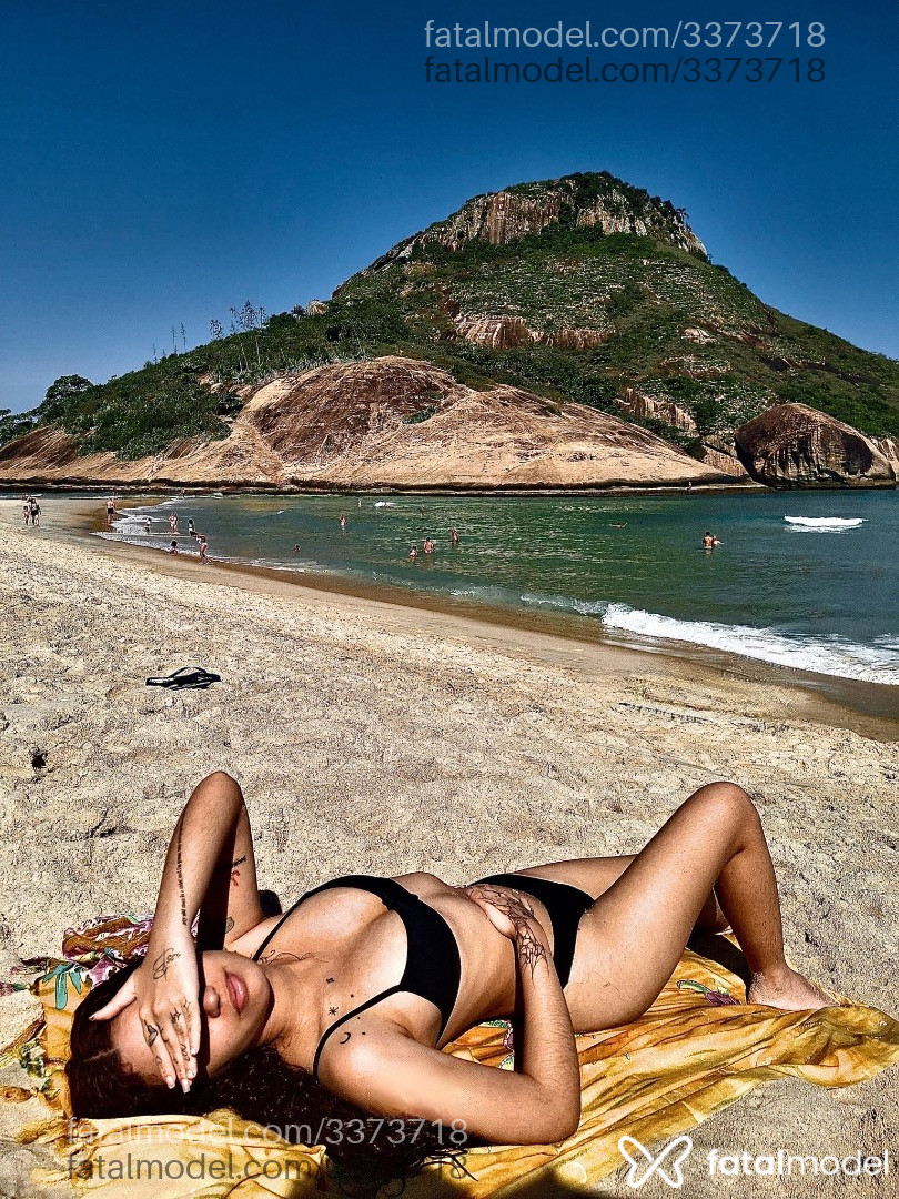 Acompanhante mulher com cabelo castanho de olhos mel - Jessie