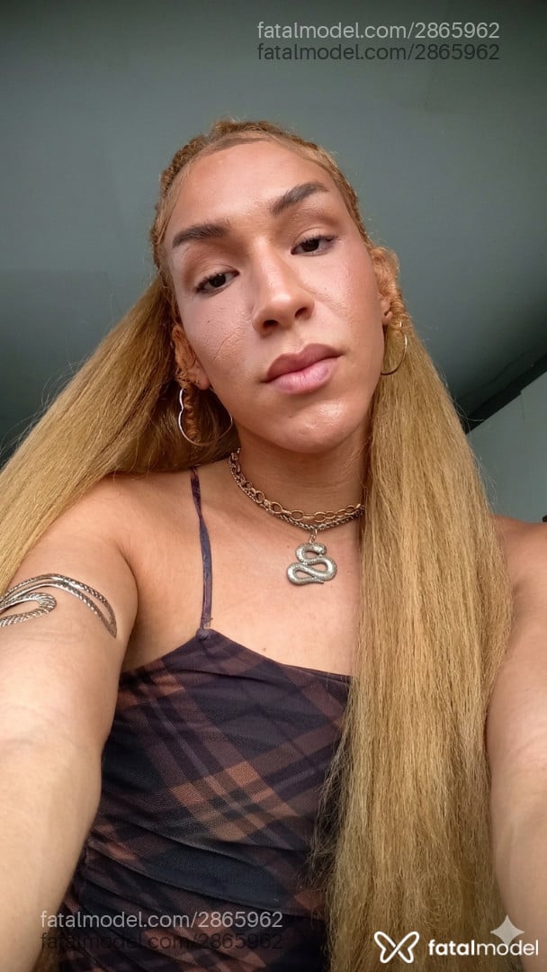 Acompanhante mulher trans loira (o) de olhos castanhos em Jeremoabo Acompanhante mulher trans loira (o) de olhos castanhos em Jeremoabo - Diana