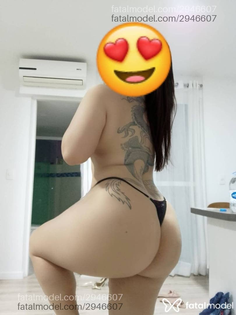 Acompanhante mulher com cabelo castanho de olhos castanhos em Criciúma - Larissa Mel