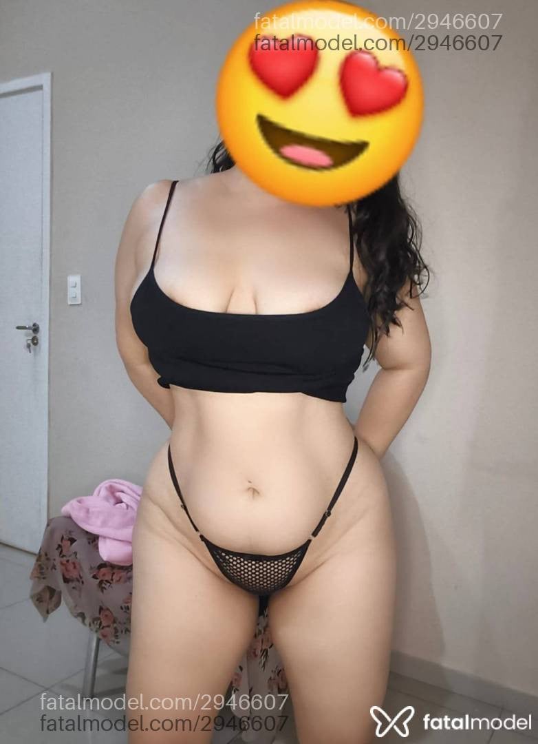 Acompanhante mulher com cabelo castanho de olhos castanhos em Criciúma - Larissa Mel