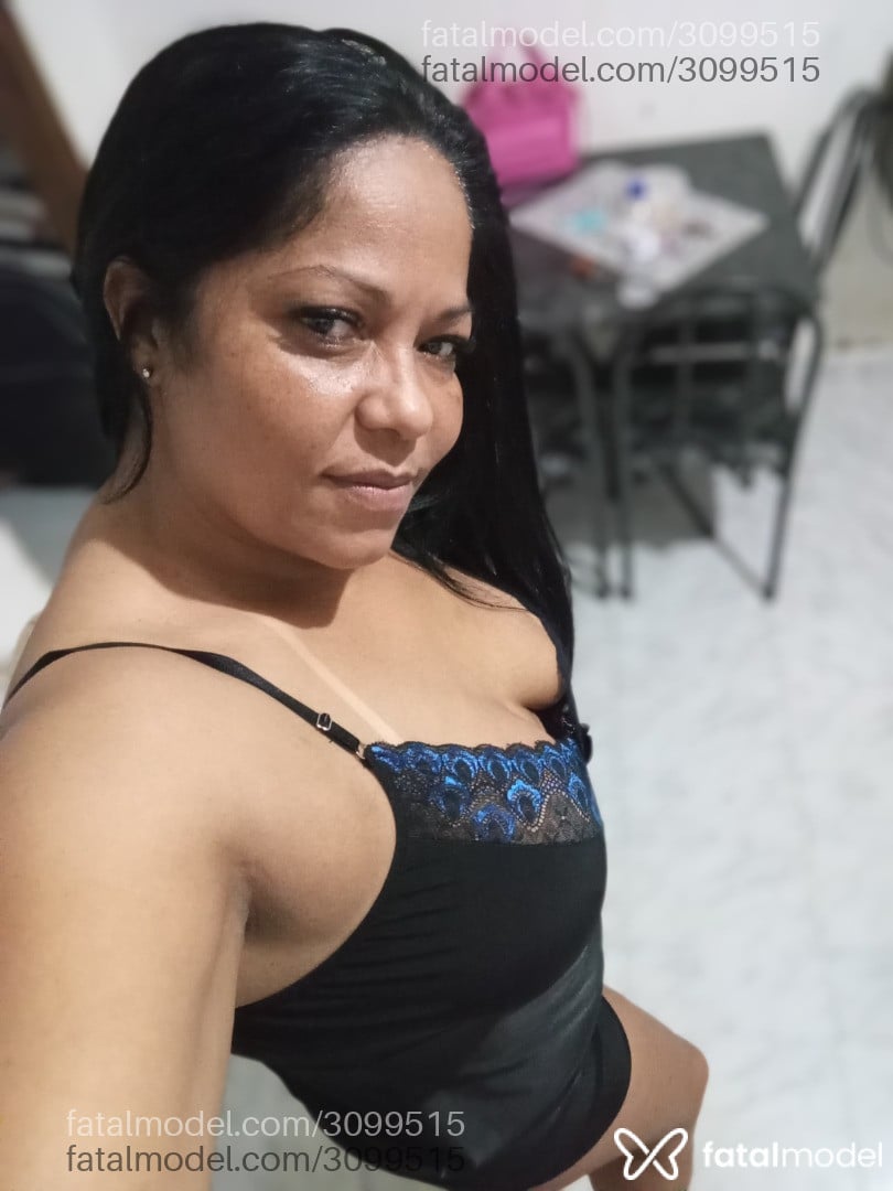 Acompanhante mulher morena (o) de olhos pretos em Goiânia - Isabela