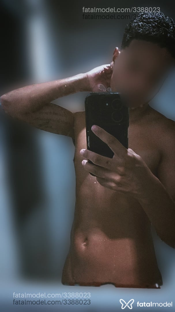 Acompanhante homem morena (o) de olhos pretos em Virtual - Lk Rocks