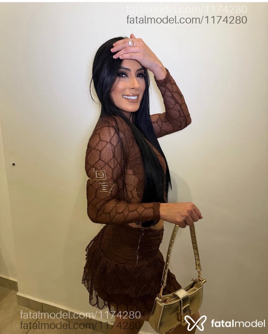 Acompanhante mulher morena (o) de olhos castanhos - Gabrielly Maia Acompanhante mulher morena (o) de olhos castanhos - Gabrielly Maia