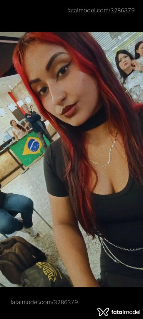 Acompanhante mulher com cabelo colorido de olhos castanhos em Birigui - Grazielle