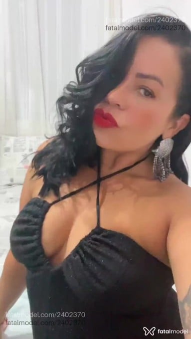 Acompanhante mulher com cabelo castanho de olhos castanhos em Joinville Acompanhante mulher com cabelo castanho de olhos castanhos em Joinville - Chris