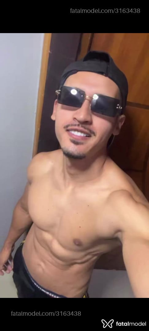 Acompanhante homem morena (o) de olhos castanhos em São Paulo - Tiago