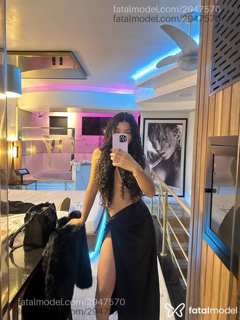Acompanhante mulher morena (o) de olhos castanhos em Balneário Camboriú - Luna