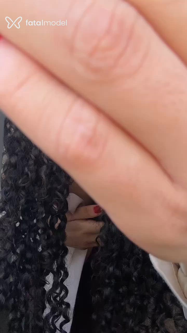 Acompanhante mulher morena (o) de olhos castanhos - Luna Acompanhante mulher morena (o) de olhos castanhos - Luna