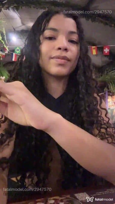 Acompanhante mulher morena (o) de olhos castanhos em Balneário Camboriú - Luna