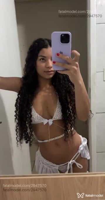 Acompanhante mulher morena (o) de olhos castanhos em Balneário Camboriú - Luna
